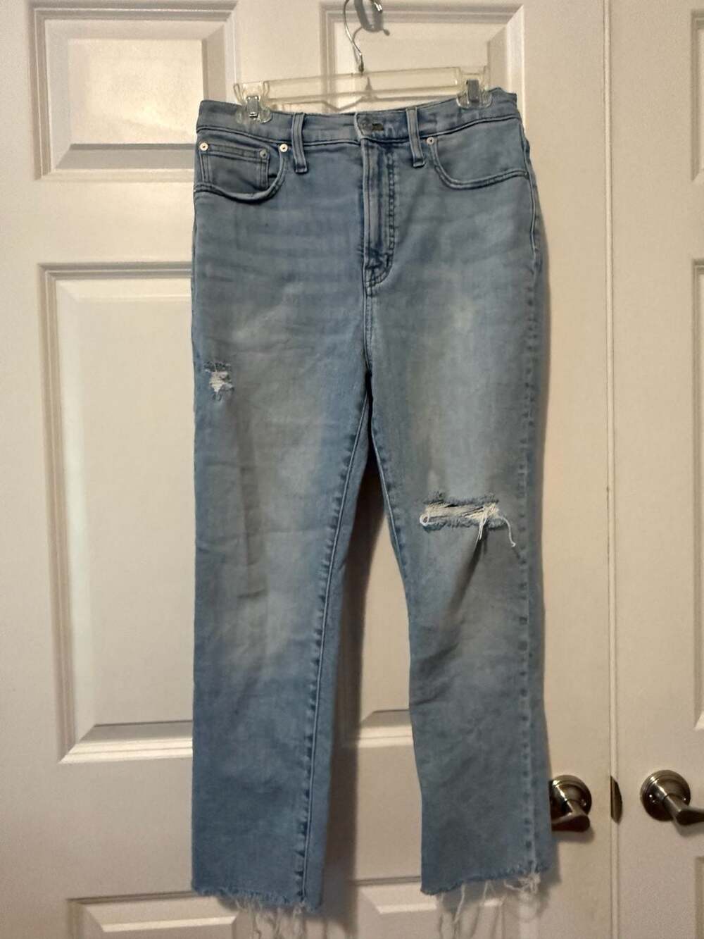 Madewell The Perfect Vintage Straight Jean in Danby Wash Knee-Rip Edition